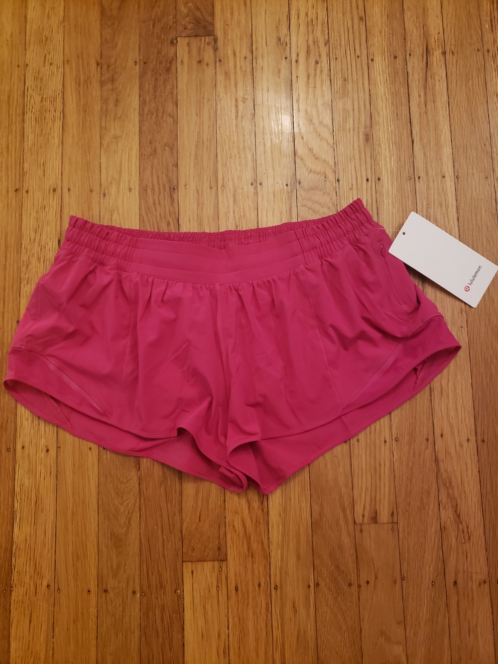 Lululemon Hotty LR Hot Pink Athletic Lined 2.5" Shorts Size 12 Outdoor